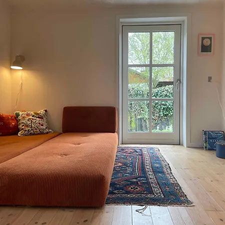 Historic Summer House From 1877 With Scenic View 别墅